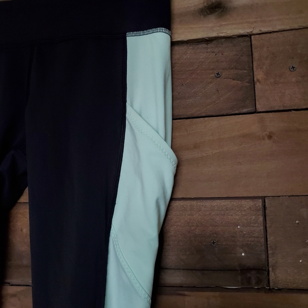 Lululemon Run: Get Up And Glow Tights - image 6